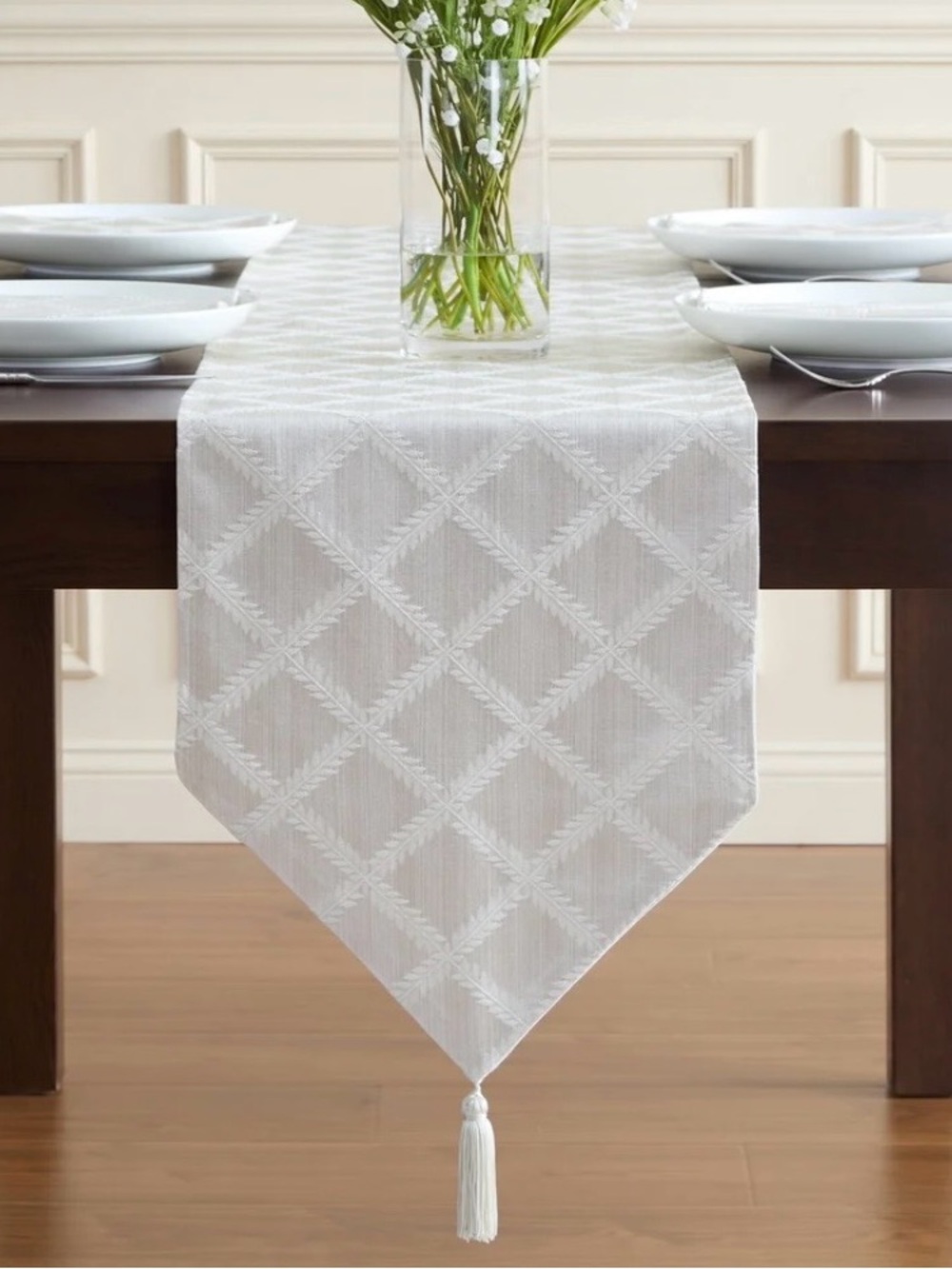 LENOX Laurel Leaf Platinum Table Runner Tassels 14" x 90"